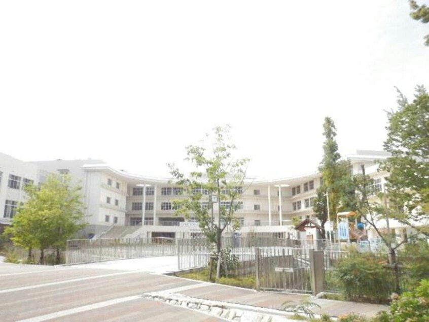 小学校まで1500m※守山市立守山小学校 ルミエールⅡ