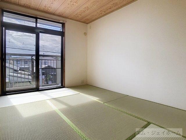  サンハイム伊勢B