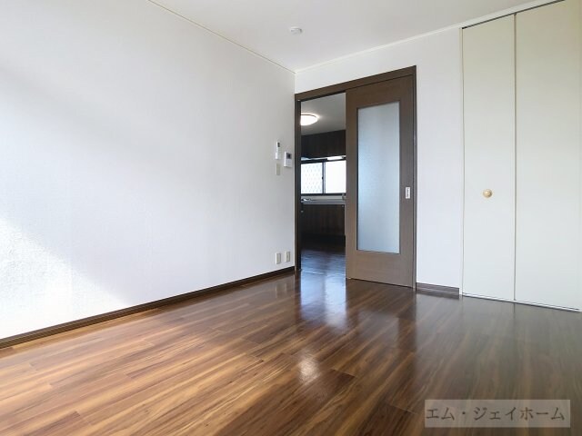  サンハイム伊勢B