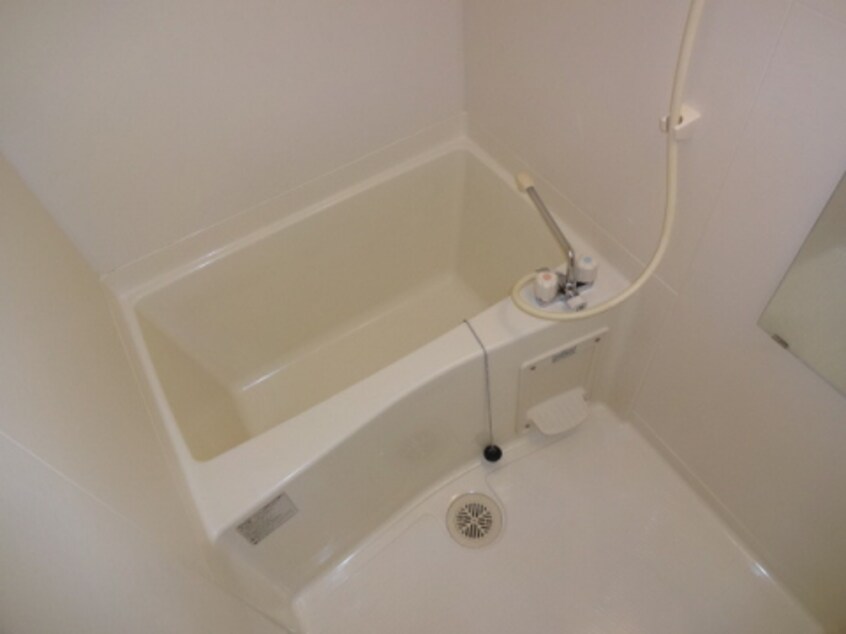  エスエスコーポ愛知川