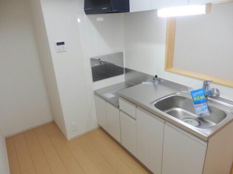  メルシーガーデン坂本