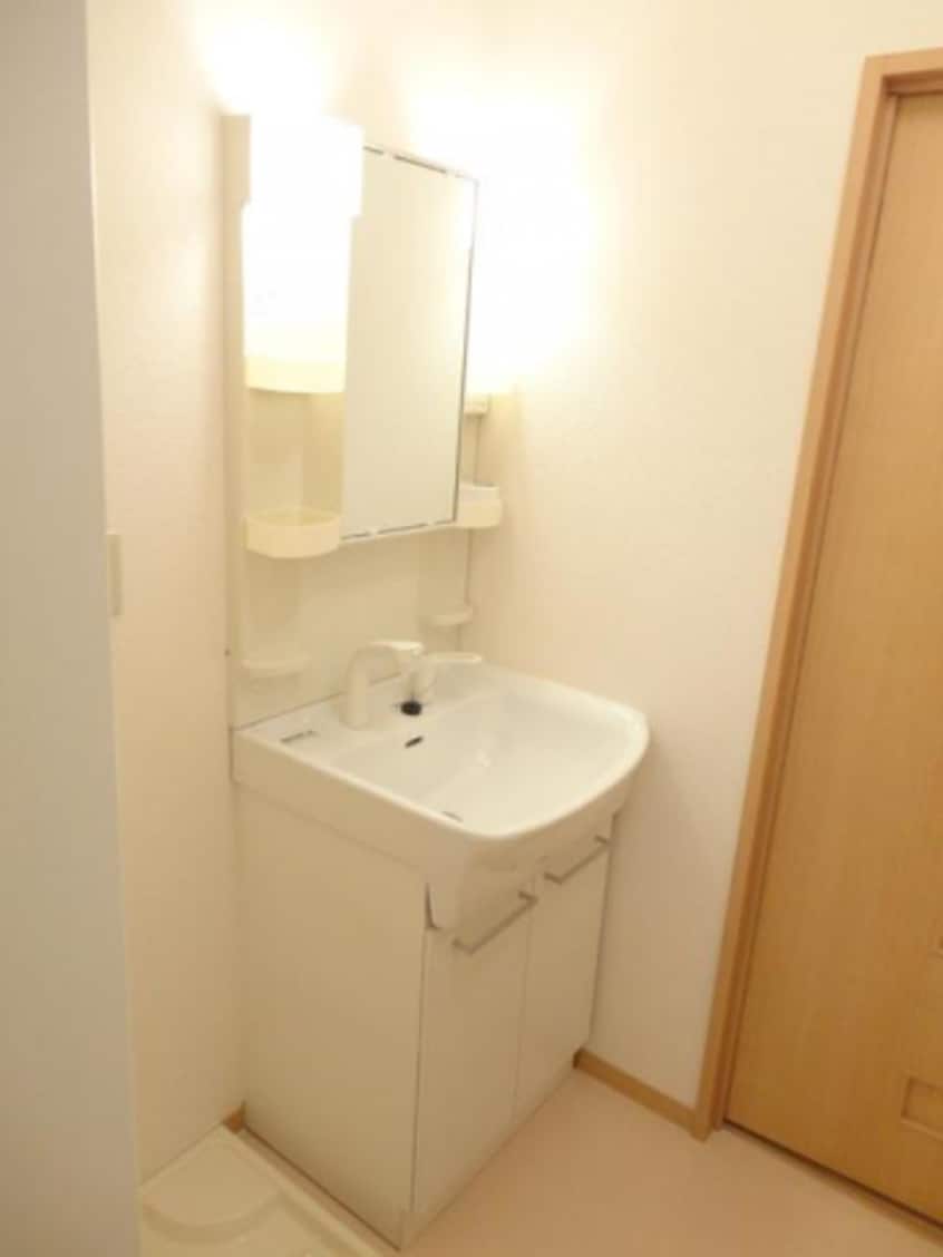  EAST NONAMI 拾番館