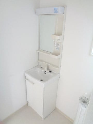  仰木の里東５丁目貸家