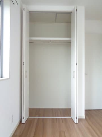  仰木の里東５丁目貸家