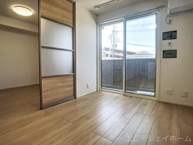  アースフィールド彦根