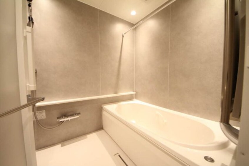  シャーメゾン草津プレミア