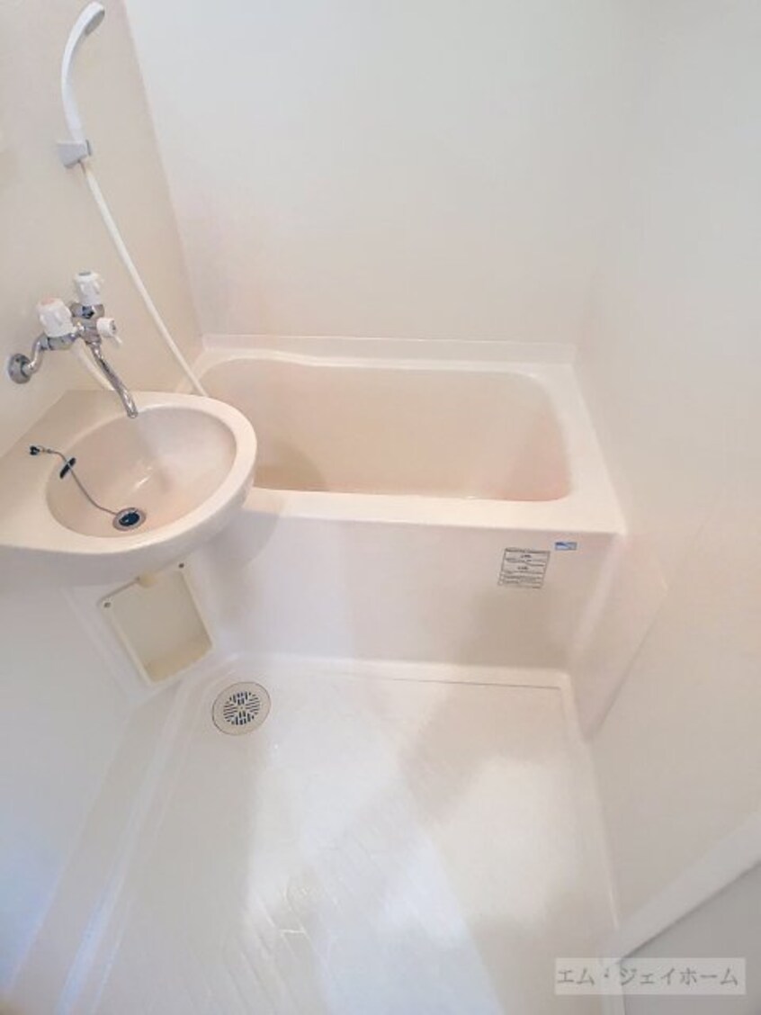  アットホーム石田