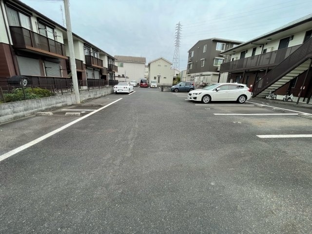  シャーメゾン　リーリエ