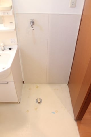  シャーメゾン　リーリエ