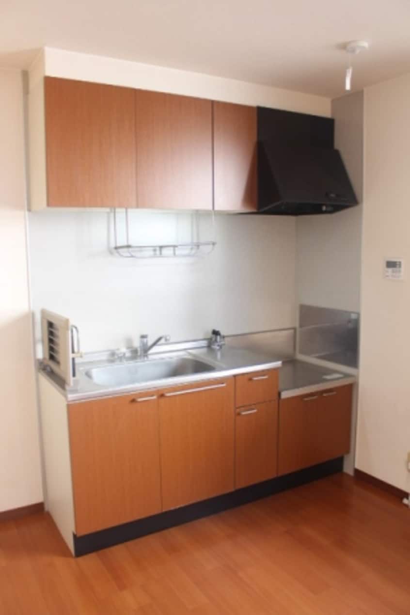  シャーメゾン　リーリエ