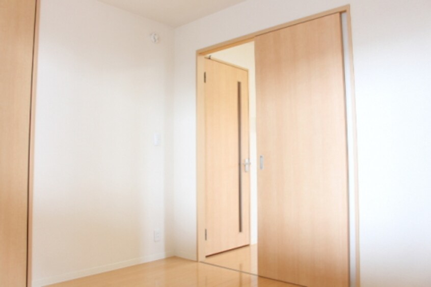  シャーメゾン　リーリエ