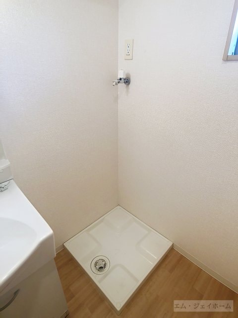  MAISON LAST WISTERIA