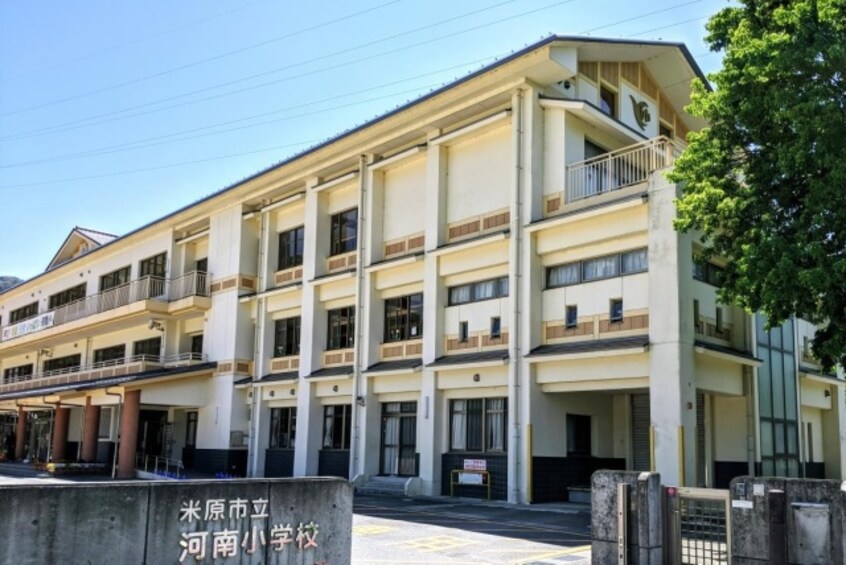 小学校まで475m※米原市立河南小学校 醒ヶ井貸家