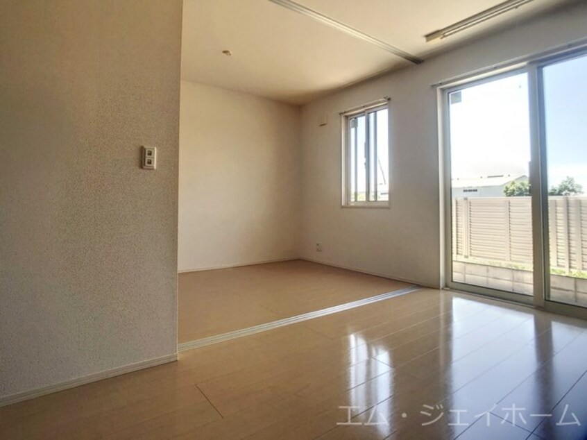  シャルマントリシティ