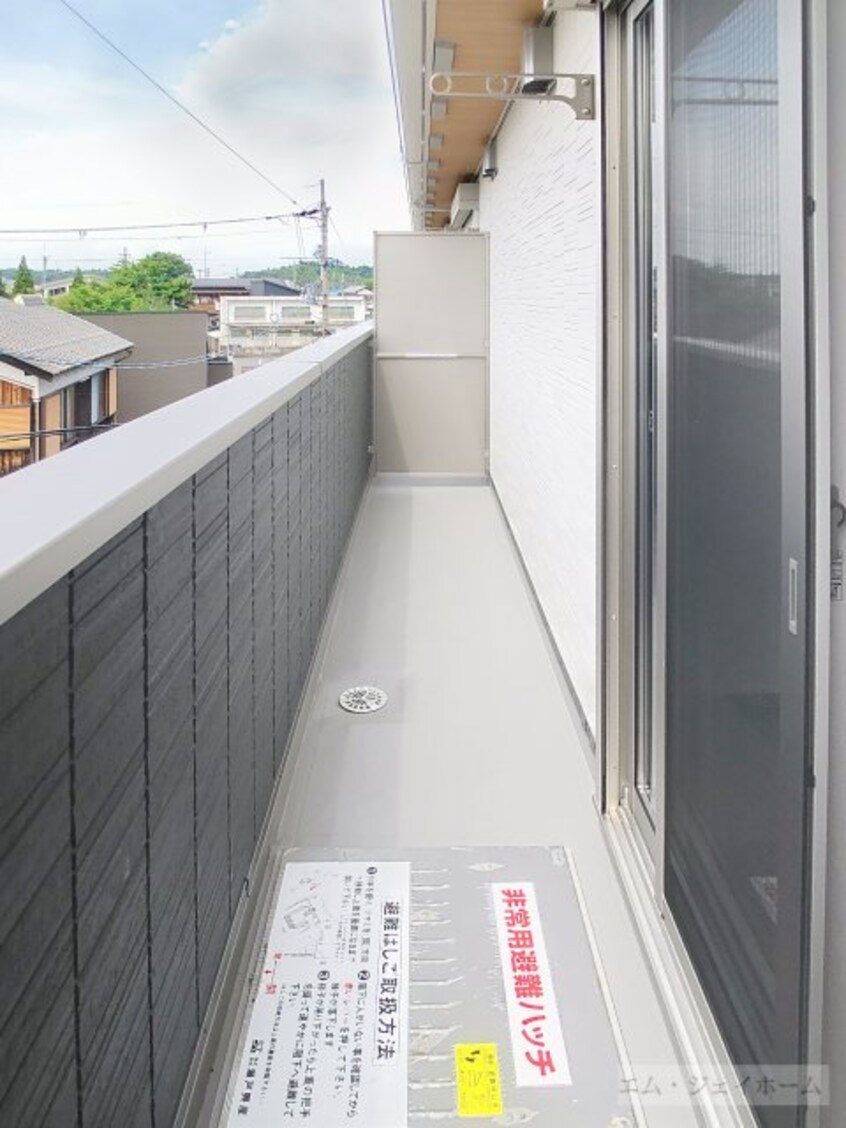  シャーロット石橋駅前