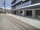  R-6Court