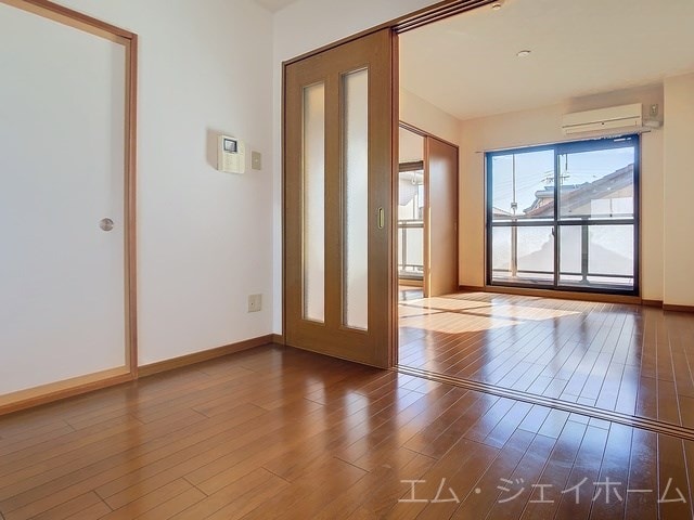  ヴィラ・コート