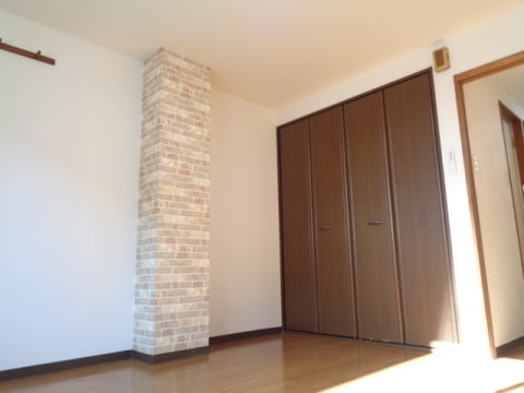  シャトル壱番館