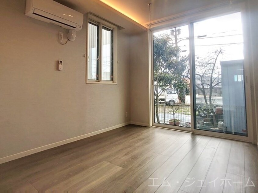  シャーメゾン　宇賀野