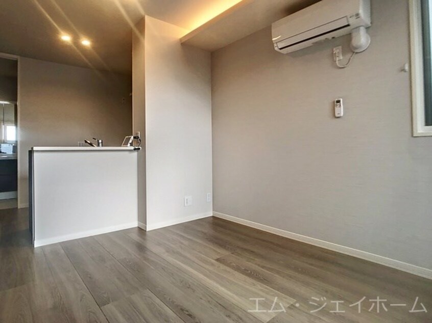  シャーメゾン　宇賀野