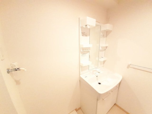  １６　ＩＳＬＡＮＤ