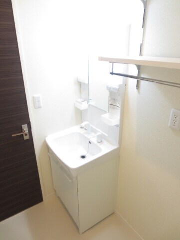  シャーメゾン　サンライズ