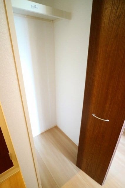  ヴィラ　シャルマン