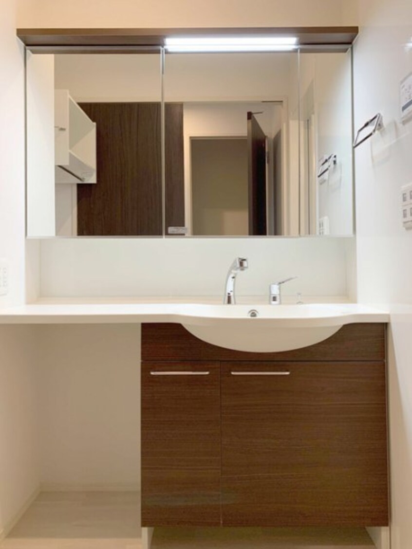  SEJOUR OTTS TROIS (セジュールオッツトロワ)