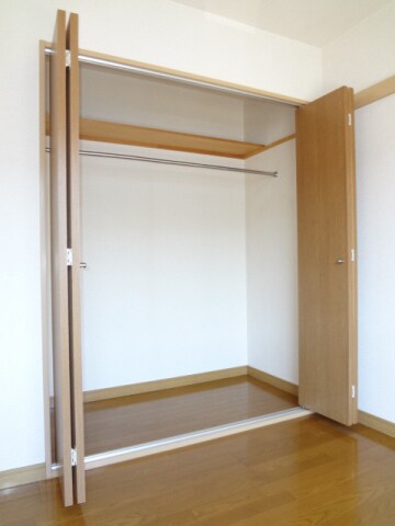  サンパレス白鳥