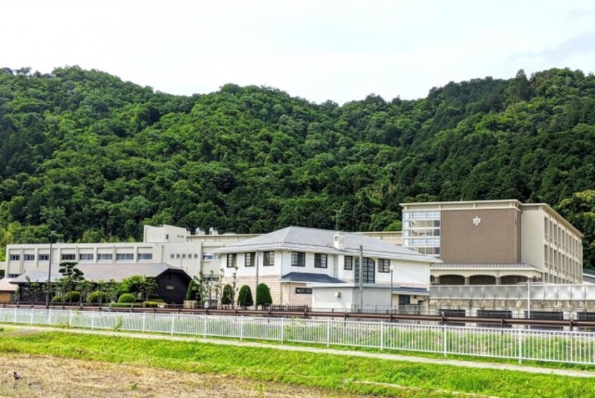 高等学校/高等専門学校まで1406m※滋賀県立能登川高等学校 プラシード