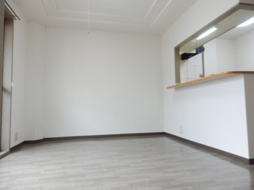  プレイス　エリエゼル