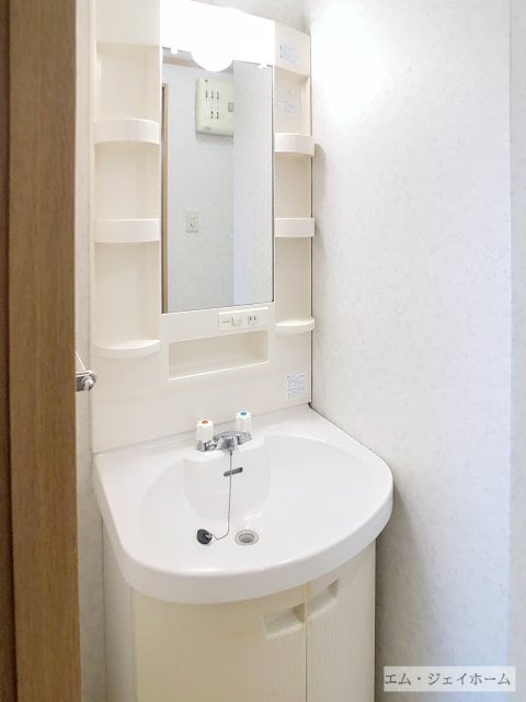  フラワー５番館