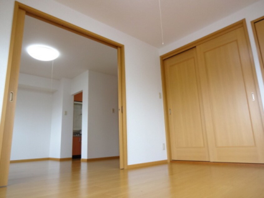  パレ・シャルマン