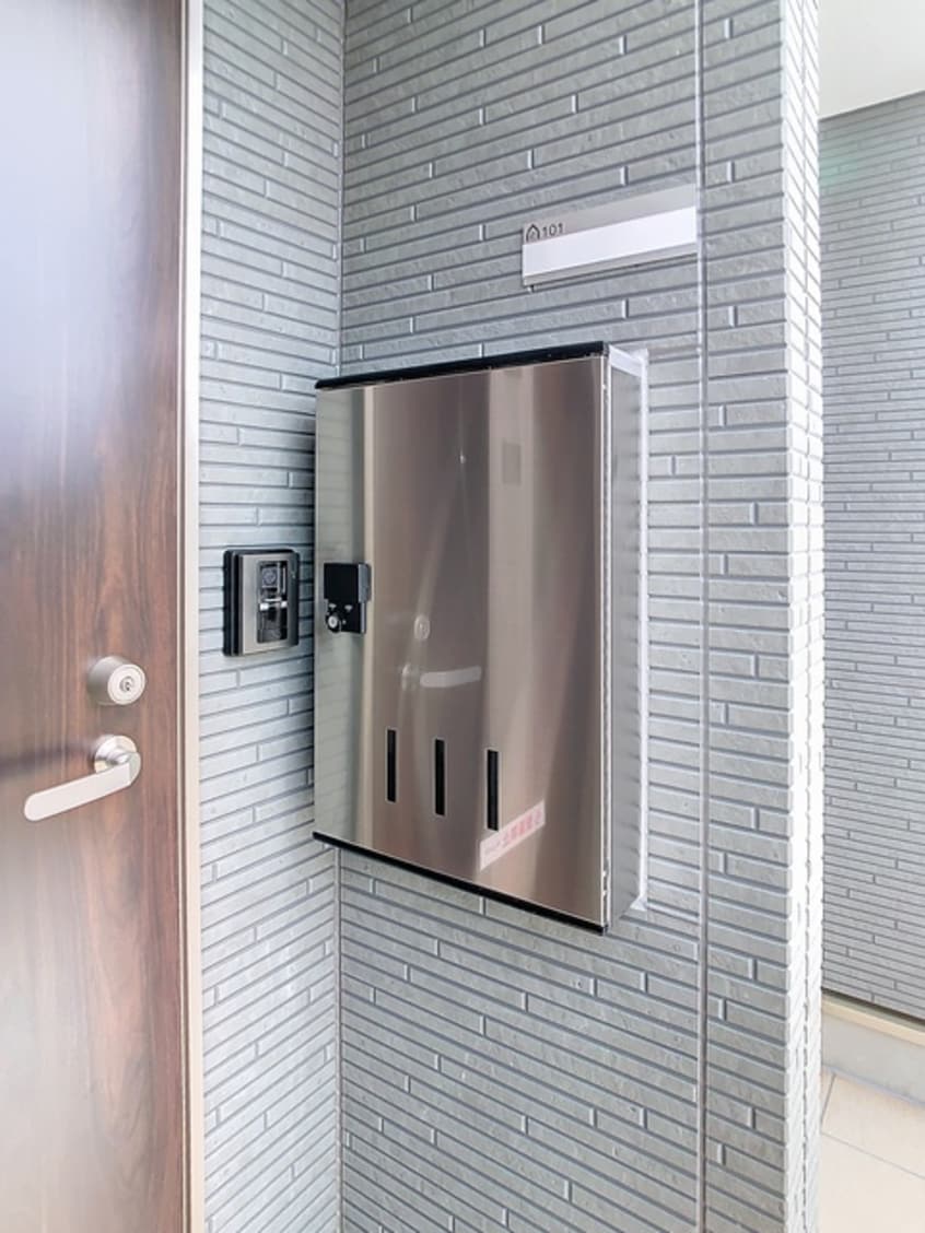  CHESTNUTS（チェスナッツ）