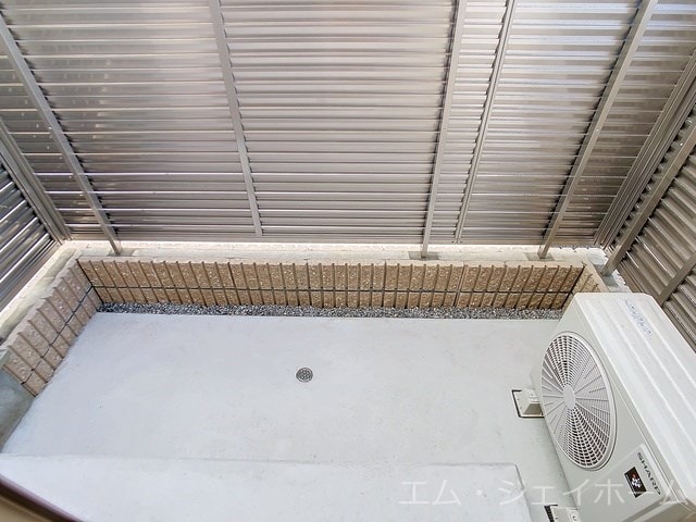  CHESTNUTS（チェスナッツ）