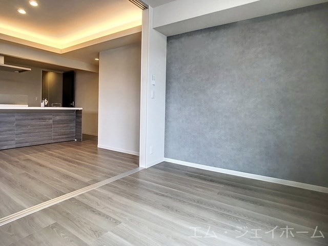  ノルウェジアンウッド室町