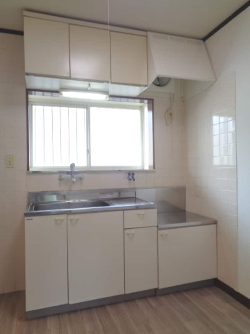  ハイネスグリーン貴生川