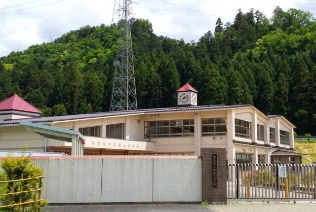 小学校まで3300m※東近江市立山上小学校 KUKUNA