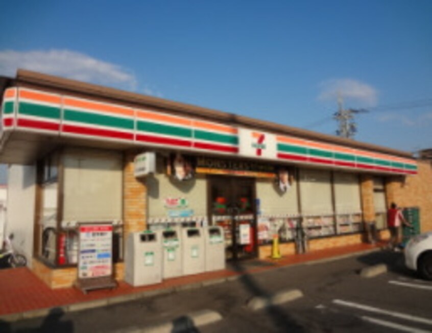 コンビニまで97m※セブン－イレブン　能登川中学校前店 ウイングサンキャッスル