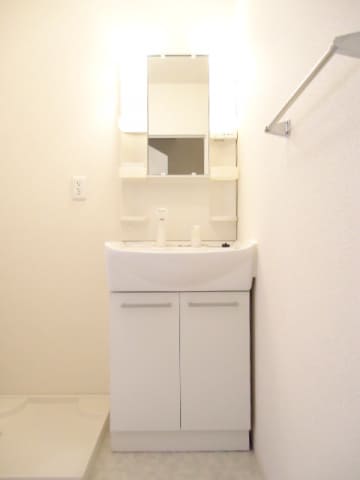  セジュールグランモアＢ