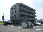 ファミール守山