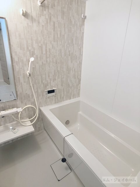  シャーロット石橋駅前