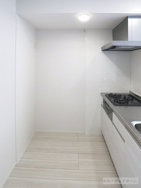  シャーロット石橋駅前