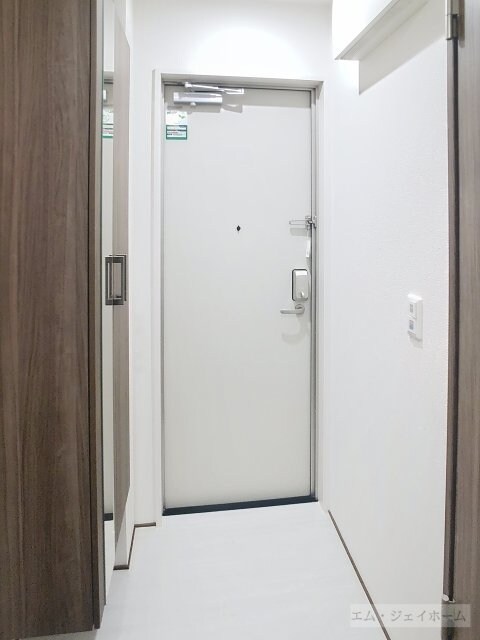  シャーロット石橋駅前