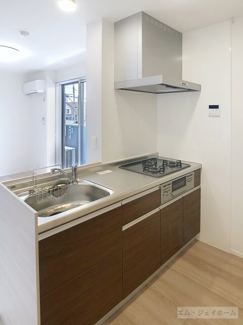  シャーロット石橋駅前