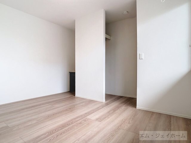  シャーロット石橋駅前