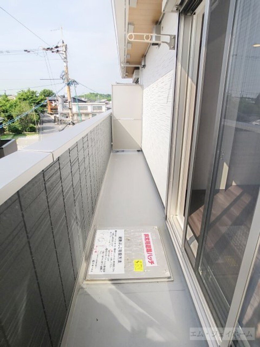  シャーロット石橋駅前