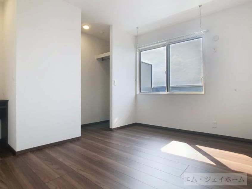  シャーロット石橋駅前