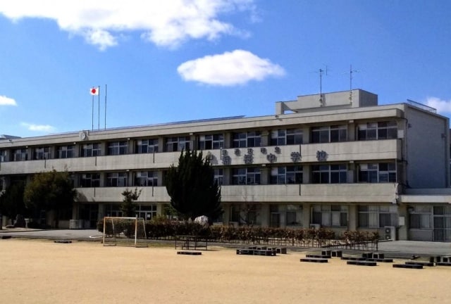 中学校/中等教育学校まで1500m※東近江市立朝桜中学校 桜ユーミーマンション