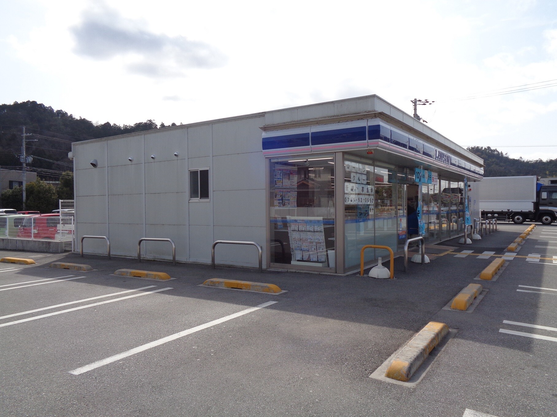 コンビニまで200m※ローソン　米原梅ヶ原店 ブリリアント　レジデンス